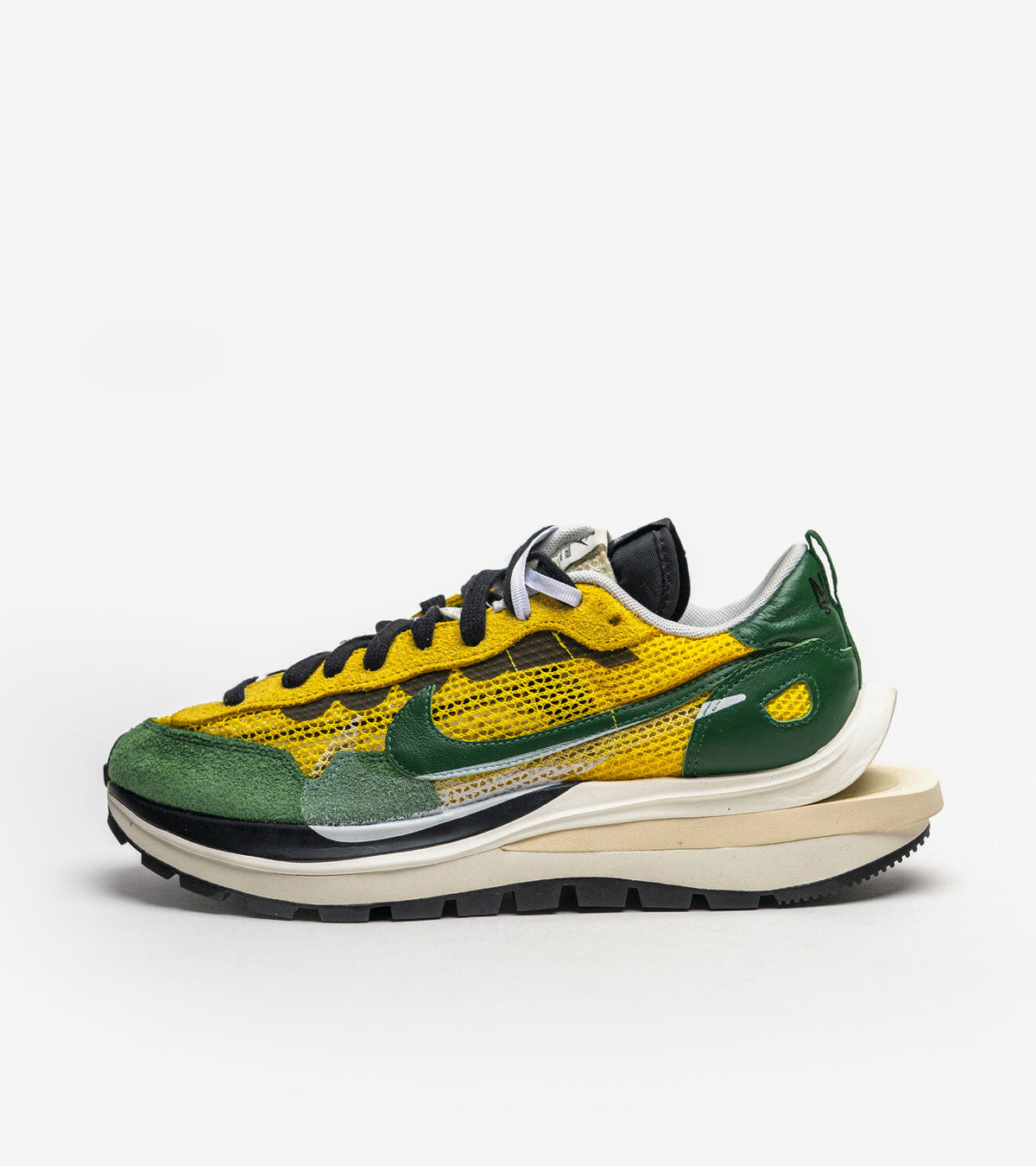 N Sneakers